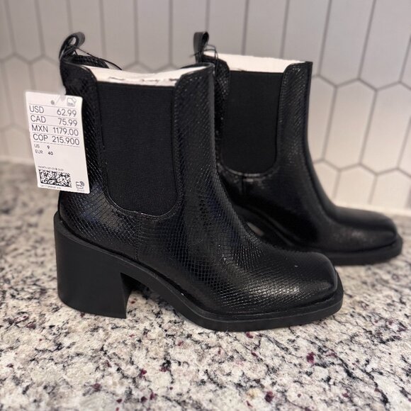 Booties - Picture 1 of 3